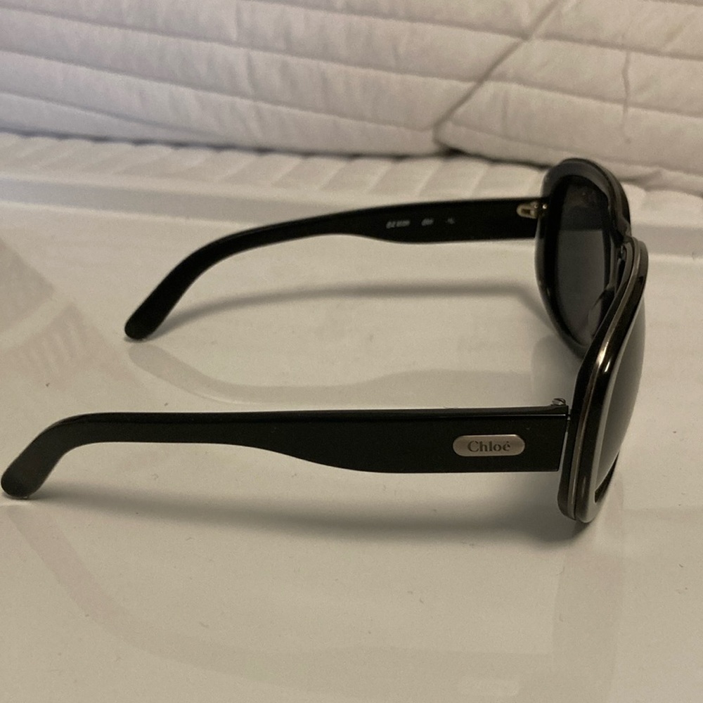 Black Chloe sunglasses